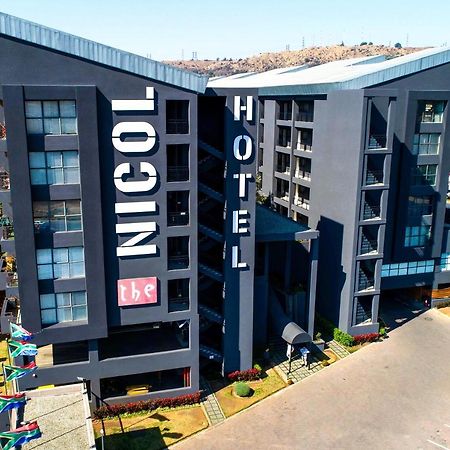 The Nicol Hotel And Apartments Йоханесбург Екстериор снимка