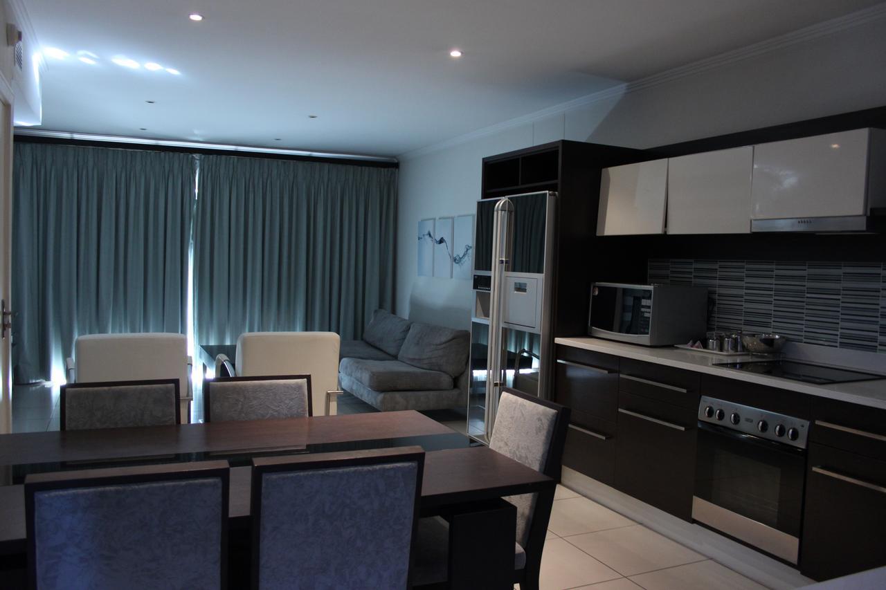 The Nicol Hotel And Apartments Йоханесбург Екстериор снимка