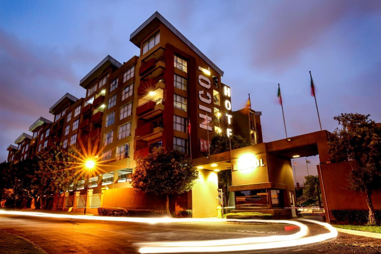 The Nicol Hotel And Apartments Йоханесбург Екстериор снимка