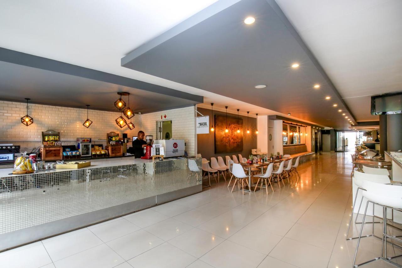 The Nicol Hotel And Apartments Йоханесбург Екстериор снимка