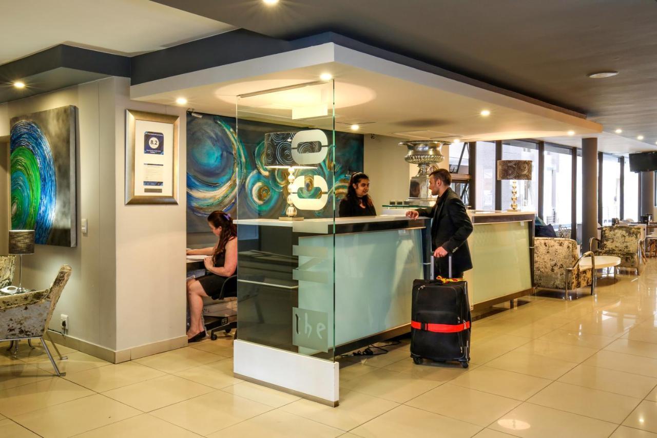 The Nicol Hotel And Apartments Йоханесбург Екстериор снимка