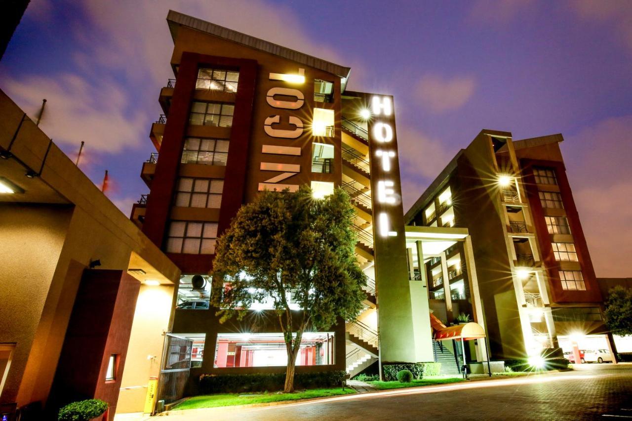 The Nicol Hotel And Apartments Йоханесбург Екстериор снимка